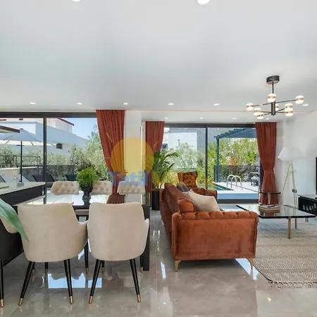 וילה Very Luxurious Turkuaz