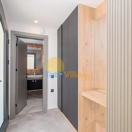 Very Luxurious Turkuaz * קס