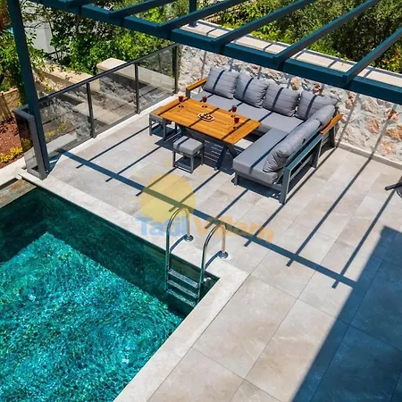 Very Luxurious Turkuaz